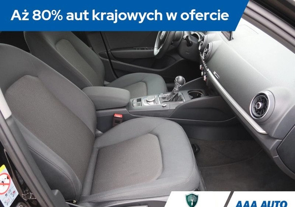 Audi A3 cena 88000 przebieg: 58211, rok produkcji 2019 z Lublin małe 352